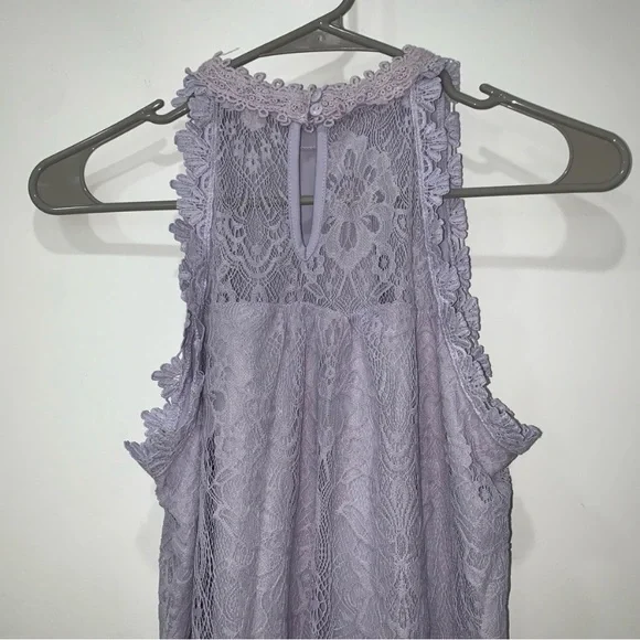 SOLD Light lavender lace detail high neck top size small
(paper + tee) - Picture 8 of 16